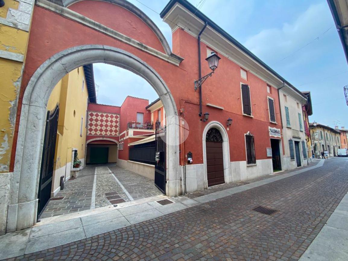 Palazzo in vendita a Montichiari