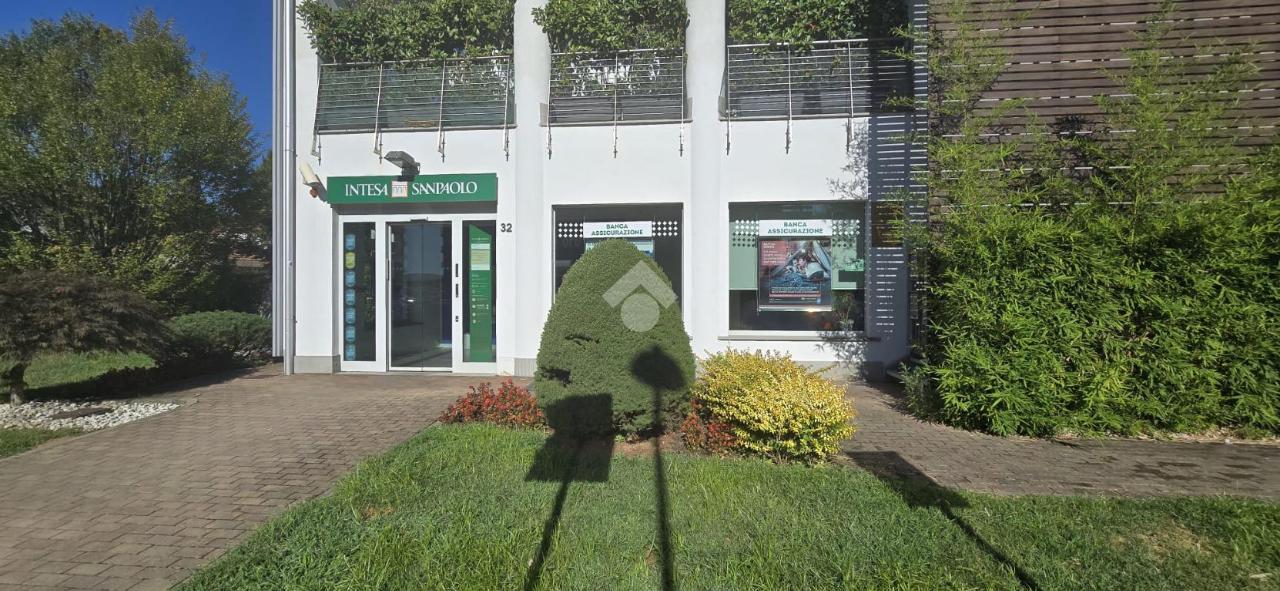 Negozio in Via Piave 30, Volpiano, {3} - Foto 2