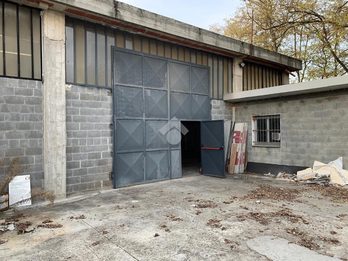 Magazzino in Via Brandizzo 115, Volpiano, {3} - Foto 2