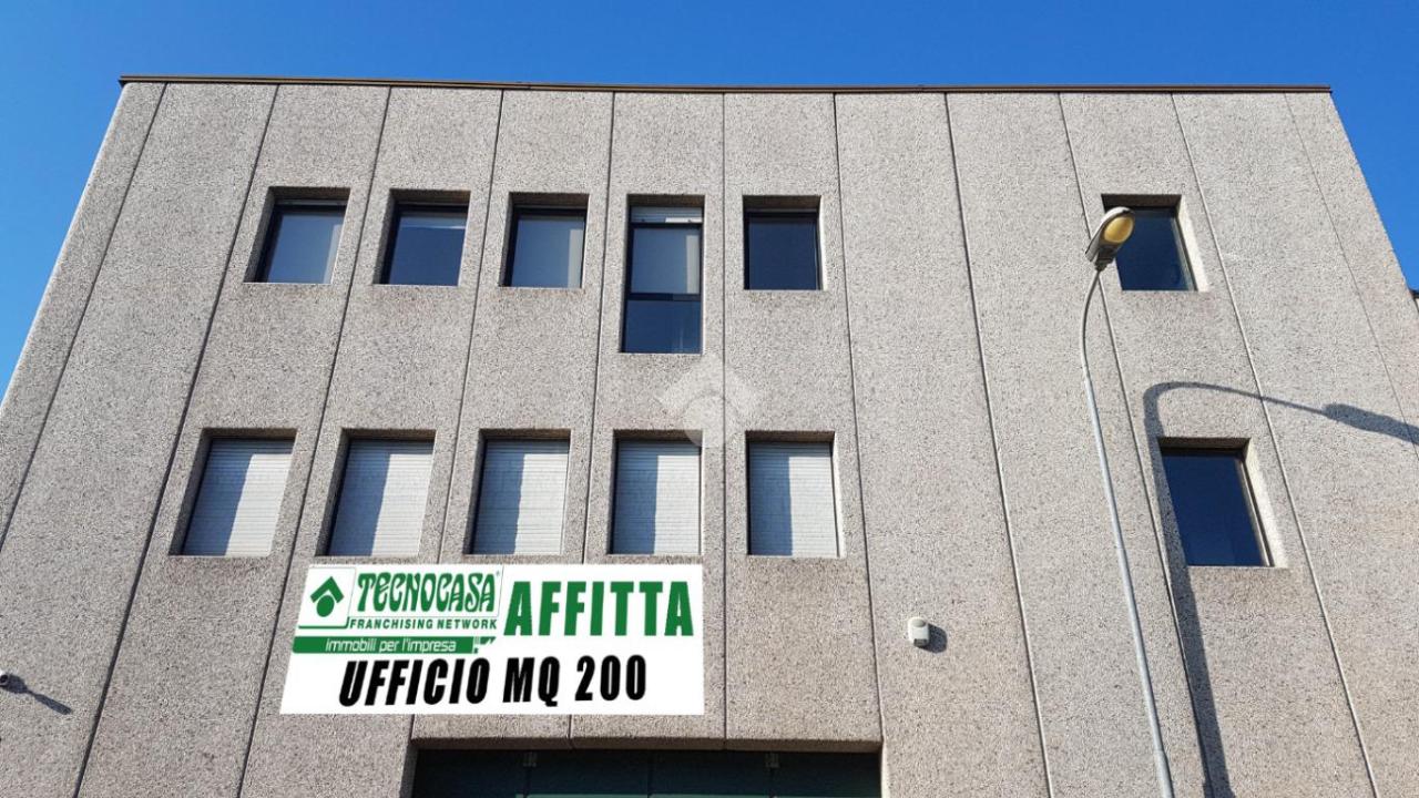 Ufficio in affitto a Novate Milanese