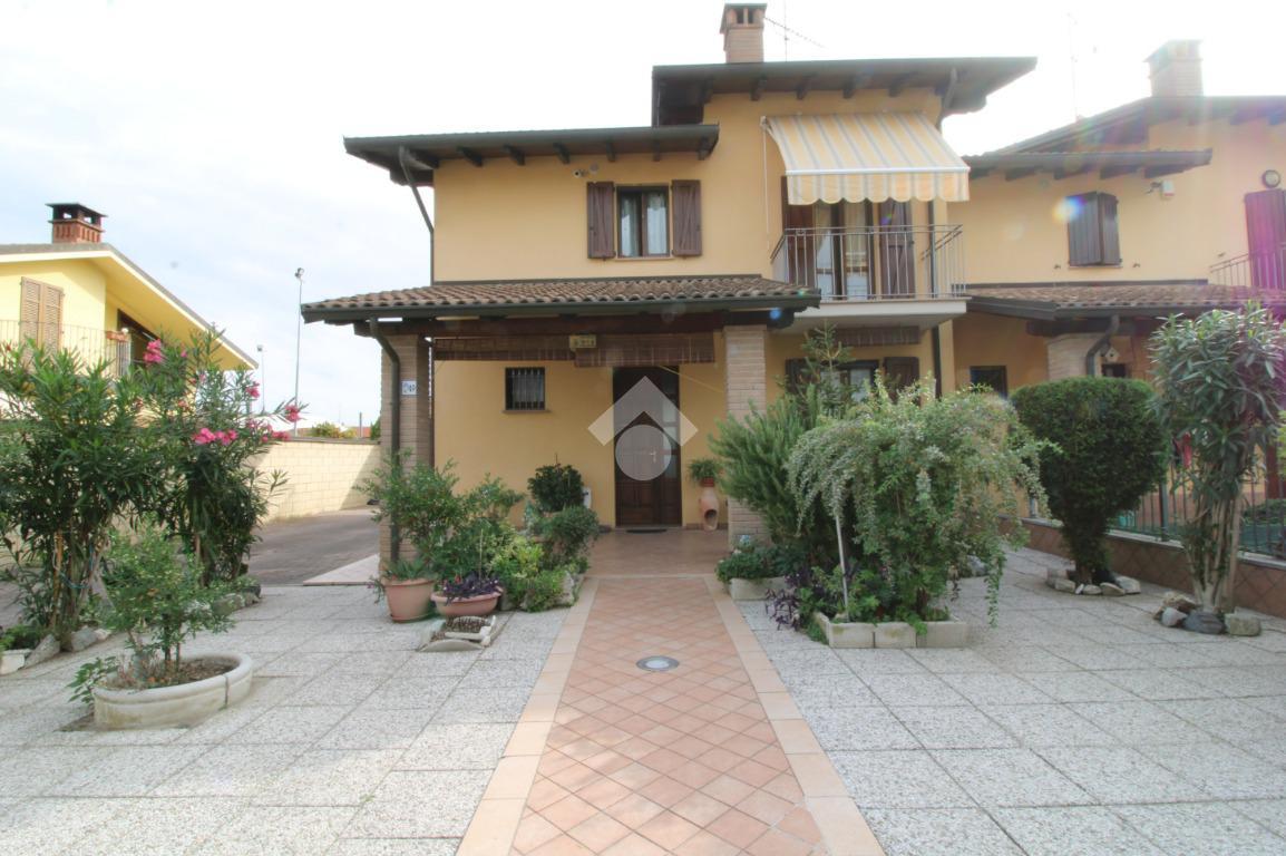 Villa in vendita a Pieve Del Cairo