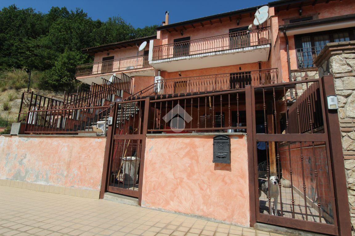Villa a schiera in vendita a Scandriglia
