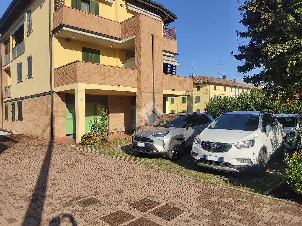 Ufficio in Via Chiesa Gargallo 5, Carpi, {3} - Foto 2