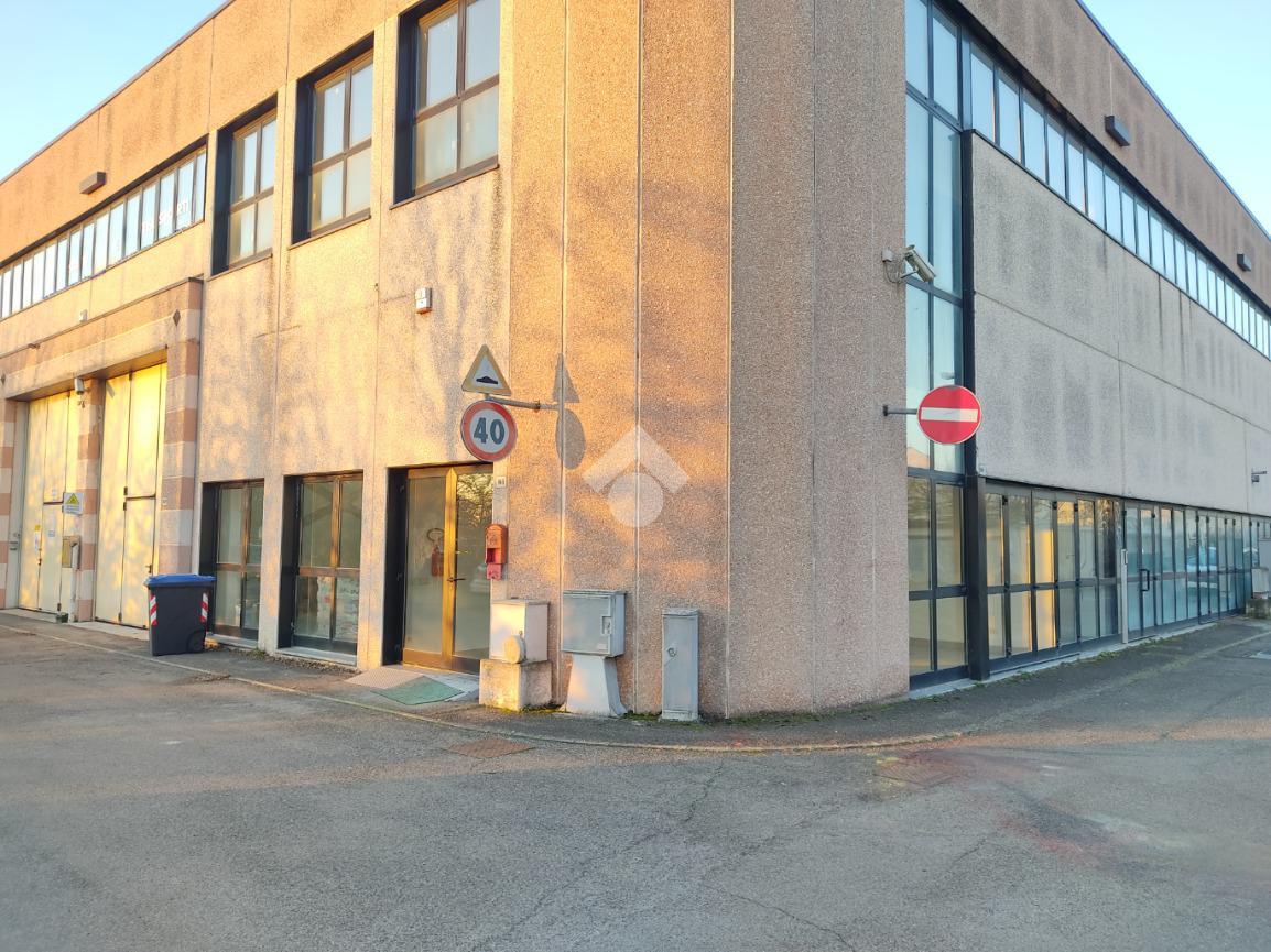 Negozio in Via Chiesa Sud, Novi Di Modena, {3} - Foto 2