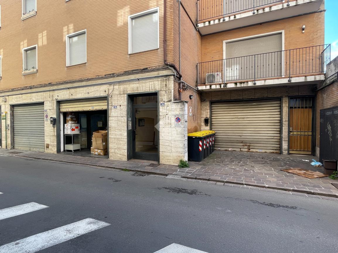 Laboratorio in , Carpi, {3} - Foto 2