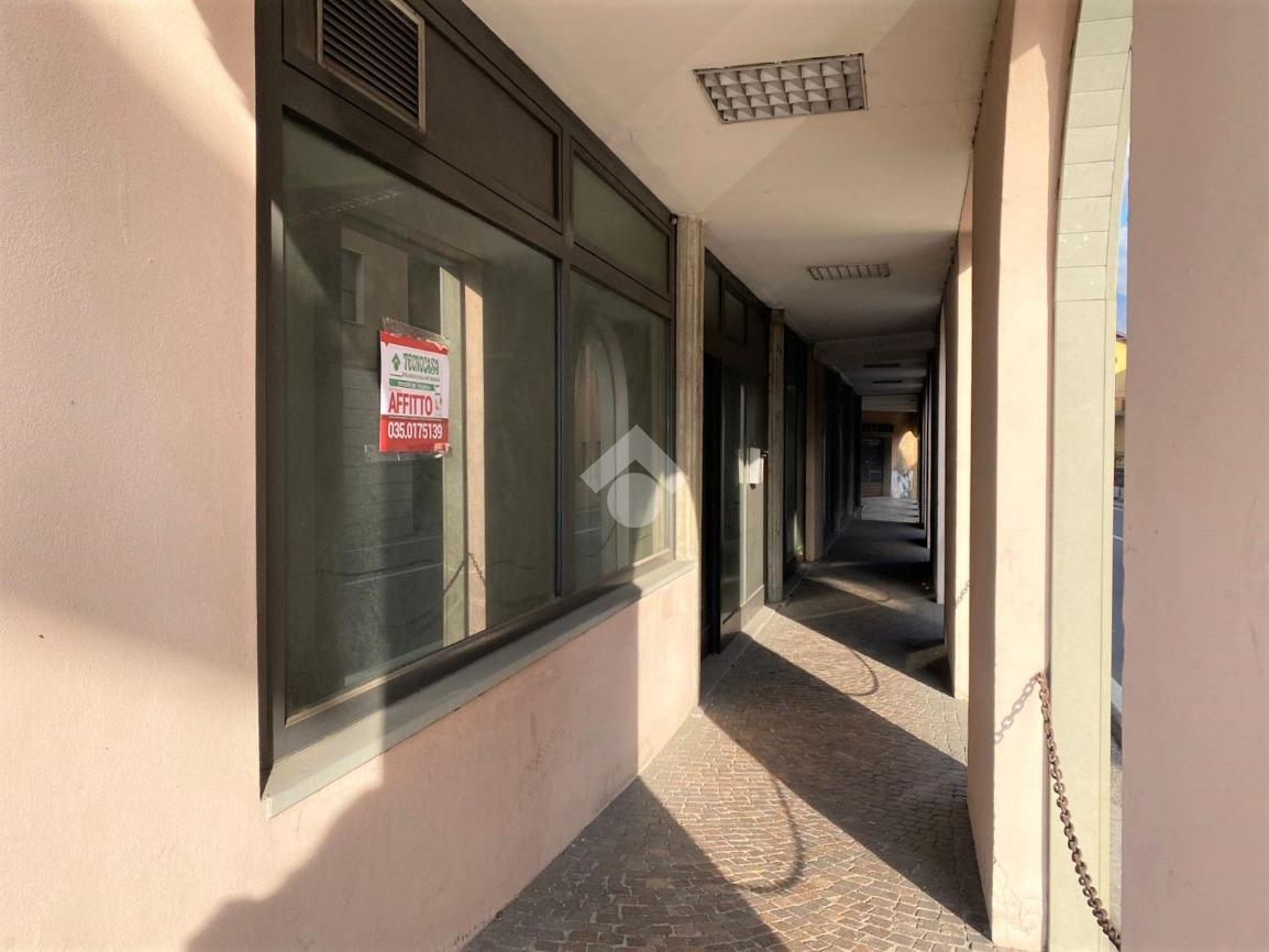 Ufficio in Via Nazionale 37, Rogno, {3} - Foto 1
