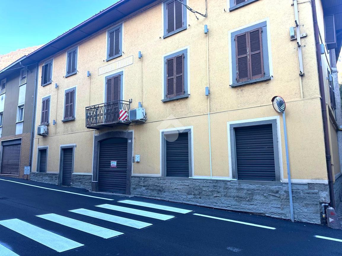 Albergo in Via Umberto I° 38, Darfo Boario Terme, {3} - Foto 1