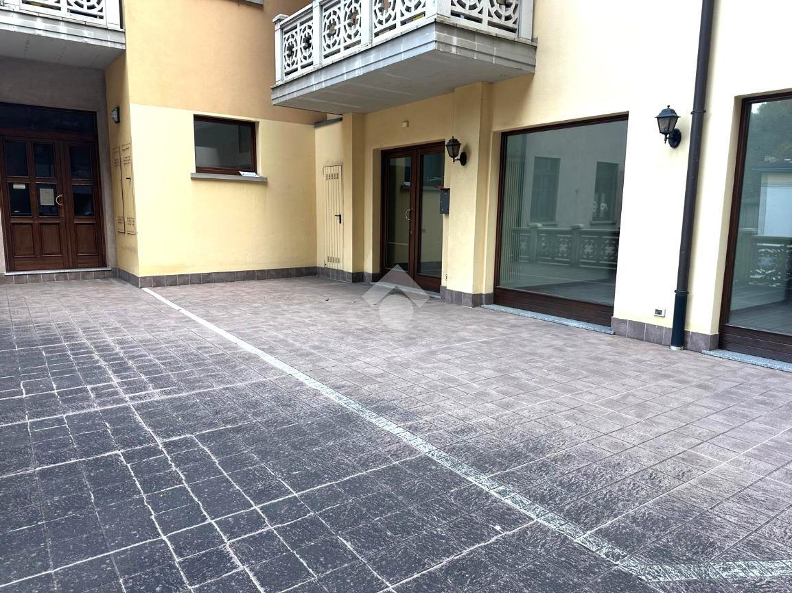Negozio in Via Pelabrocco, Breno, {3} - Foto 2
