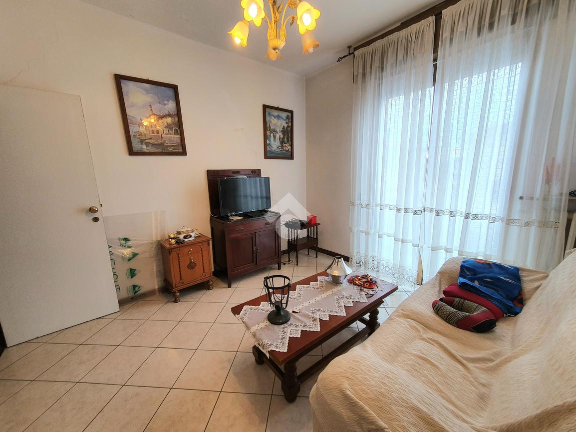 Appartamento in vendita a Cassinetta Di Lugagnano