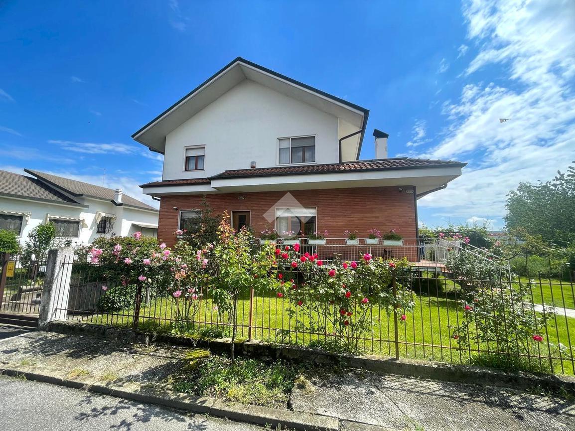 Villa in vendita a Inzago