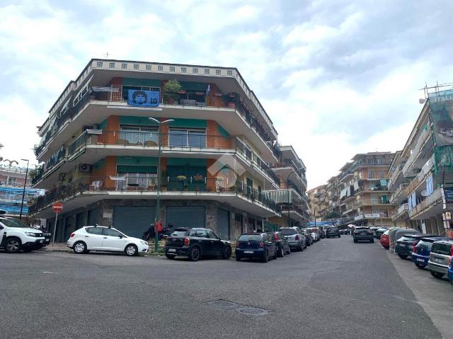 Negozio in Viale Poggio di Capodimonte, Napoli - Foto 1