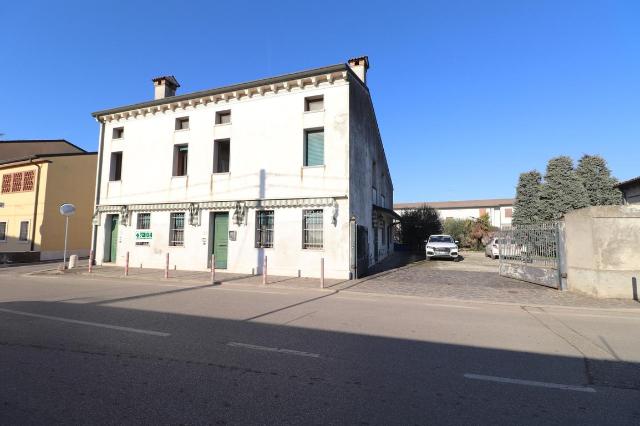 Mansion in Via Solferino E San Martino 33, Roverbella - Photo 1