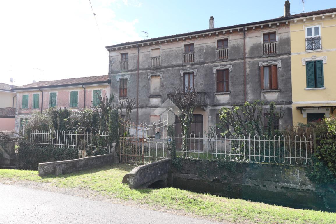 Casa indipendente in vendita a Marmirolo