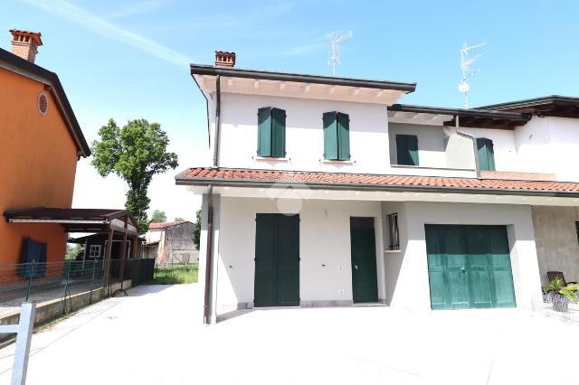 Villa in Via della Libertà 99, Porto Mantovano - Foto 1