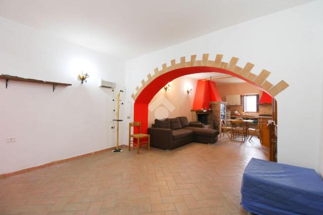 One-room flat in {3}, Piazza Campo dei Fiori 21 - Photo 1