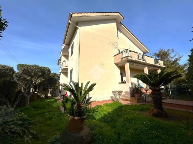 Mansion in {3}, Via del  Colle - Photo 1