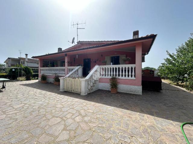 Villa in Via Astura, Aprilia - Foto 1