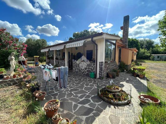 Villa in Via Tesino, Aprilia - Foto 1