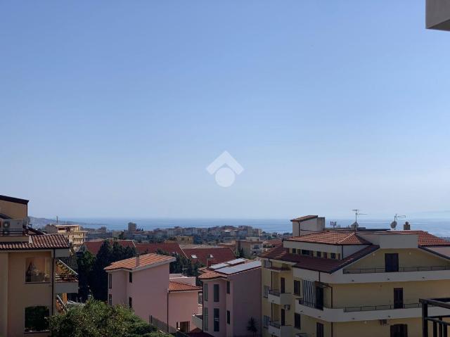 Trilocale in Via Vallone Mariannazzo 19, Reggio di Calabria - Foto 1