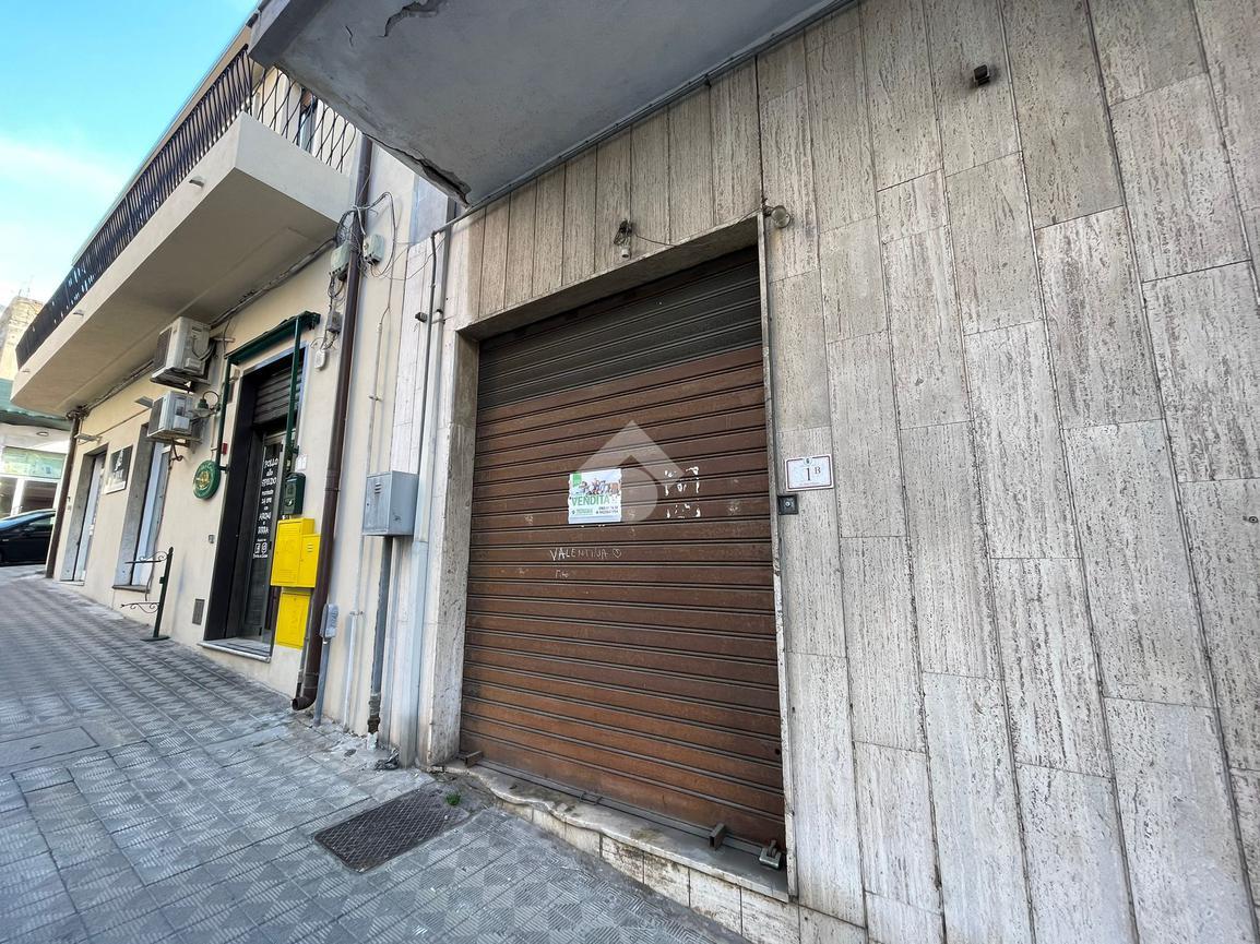 Magazzino in Via Paolo Pellicano 1, Reggio Calabria, {3} - Foto 2