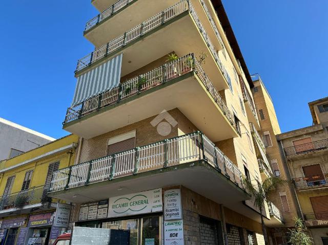 Vierzimmerwohnung in Via Sant'Anna I Tronco 36, Reggio di Calabria - Foto 1