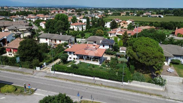 Mansion in Borgo Padova 85, Castelfranco Veneto - Photo 1