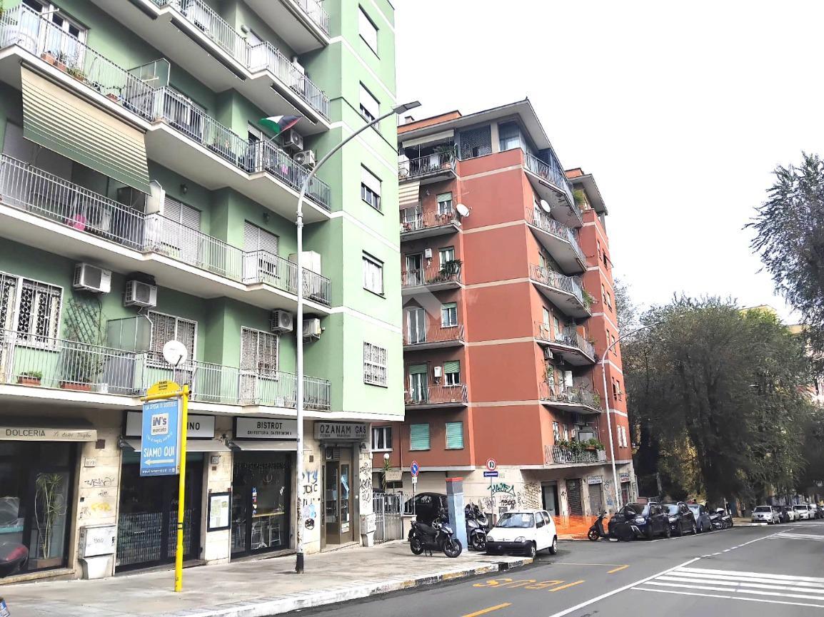 Negozio in Via Federico Ozanam 109, Roma, {3} - Foto 2