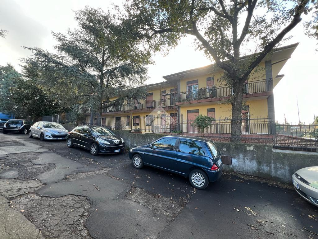 Albergo in Casa di Cura Via Riccardo Wagner 44, Mascalucia, {3} - Foto 1