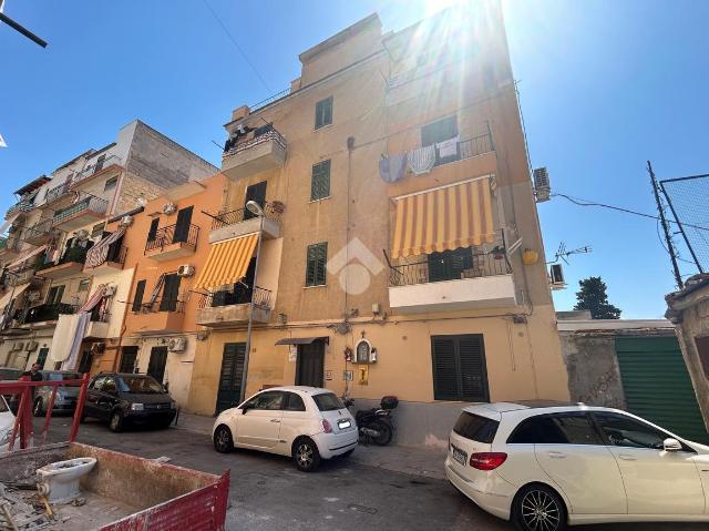 3-room flat in Via Giovanni Gentile 52, Palermo - Photo 1