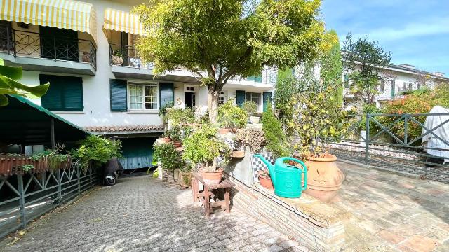 Villa a schiera in Via della Resistenza 52, Santarcangelo di Romagna - Foto 1