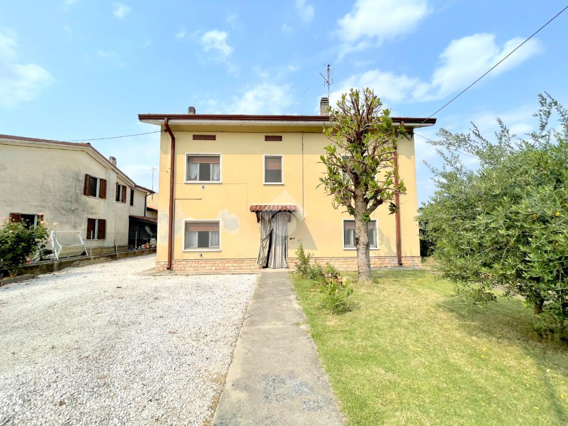 Casa indipendente in vendita a Gazoldo Degli Ippoliti