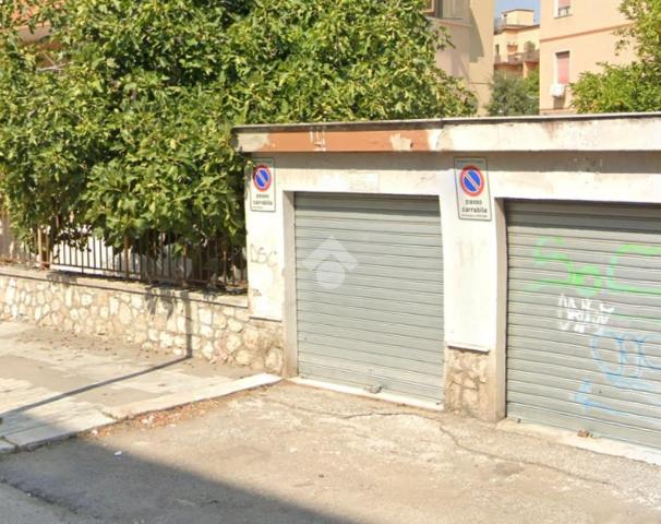 Garage or car box in Via Michele Marchianò 61, Foggia - Photo 1