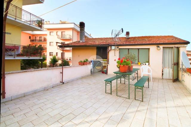 3-room flat in Via Salaria Antica Est 33, L'Aquila - Photo 1