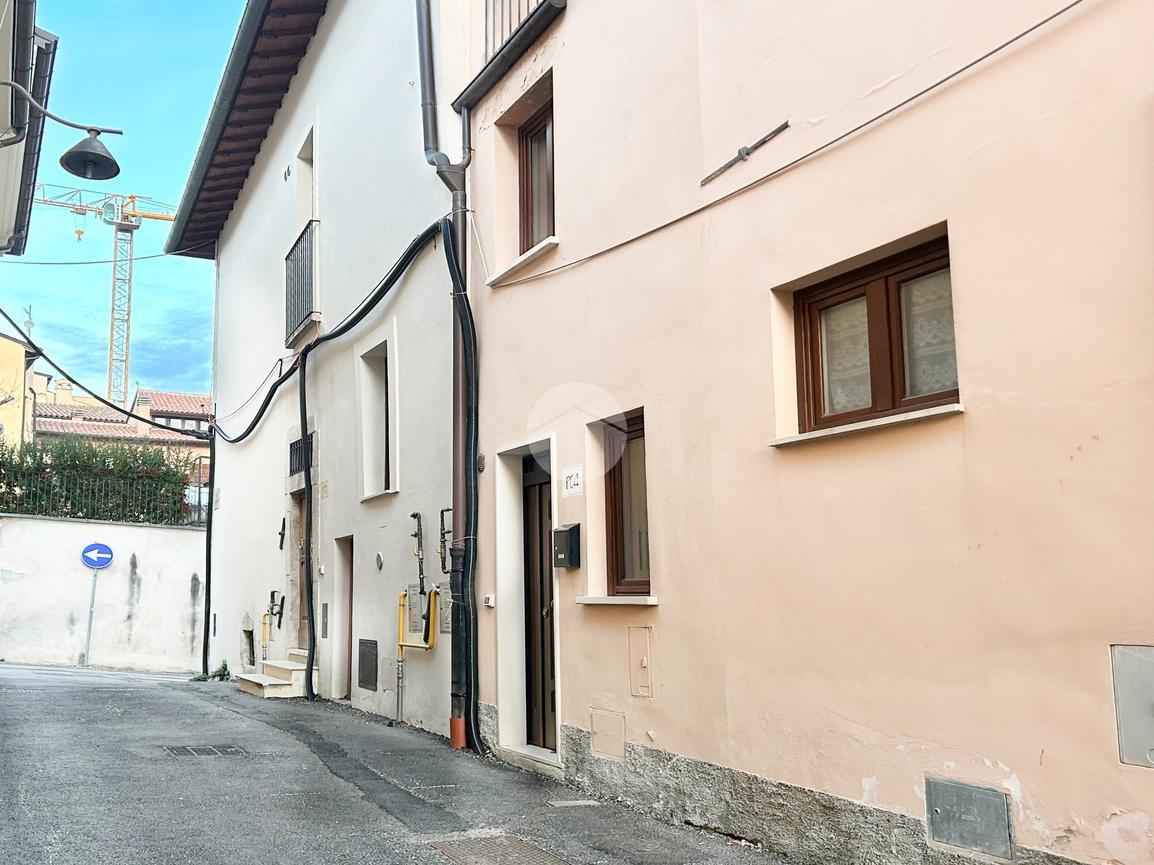 Casa indipendente in vendita a L'Aquila