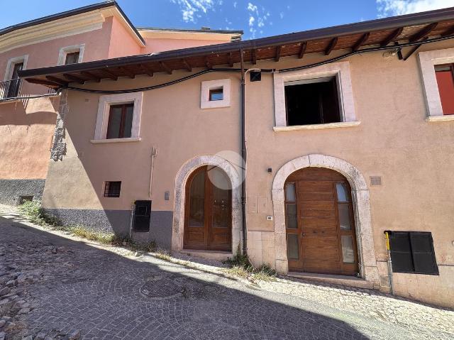 Detached house in Via San Antonio Pinto 2, L'Aquila - Photo 1