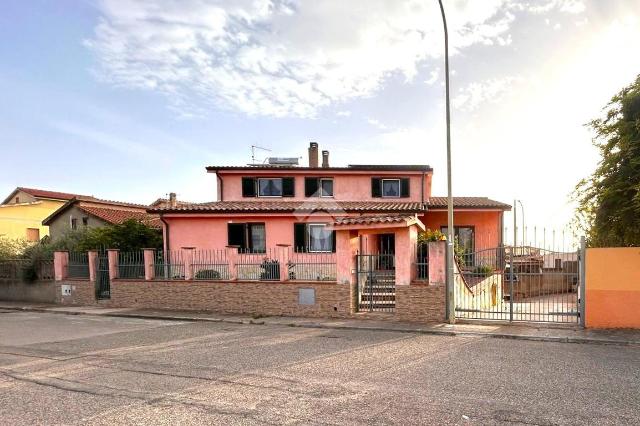 Mansion in Via Alcide De Gasperi 1, San Giovanni Suergiu - Photo 1