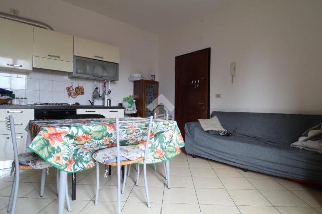 2-room flat, Suzzara - Photo 1