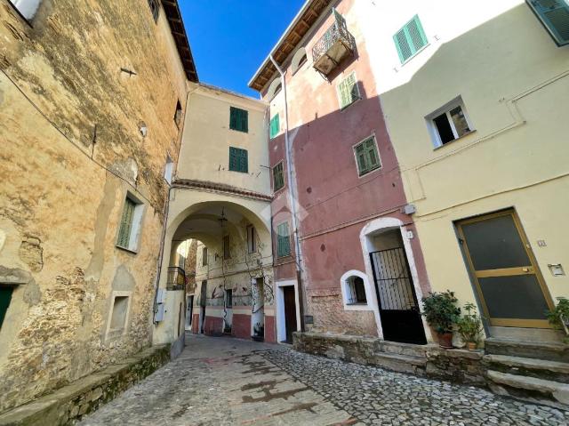 Quadrilocale in Piazza XX Settembre 3, Perinaldo - Foto 1