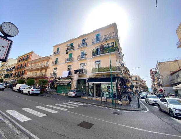 3-room flat in Via Marconi 3, Torre del Greco - Photo 1