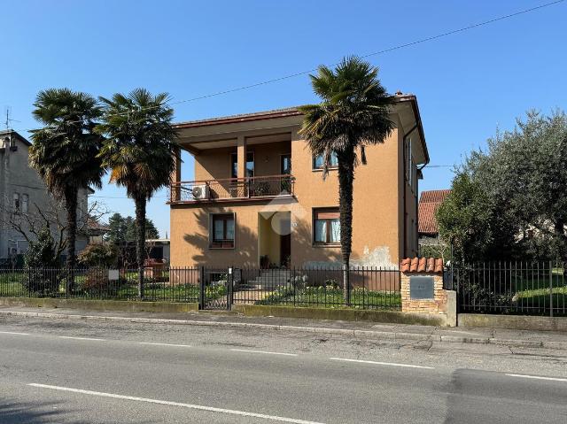 Villa in Via a. De Gasperi 50, Casatenovo - Foto 1