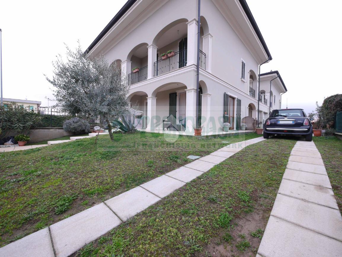 Villa in vendita a Comezzano Cizzago