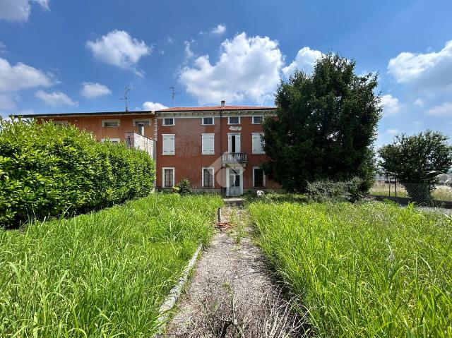 Detached house in Via Italia Libera 29, Pozzolengo - Photo 1