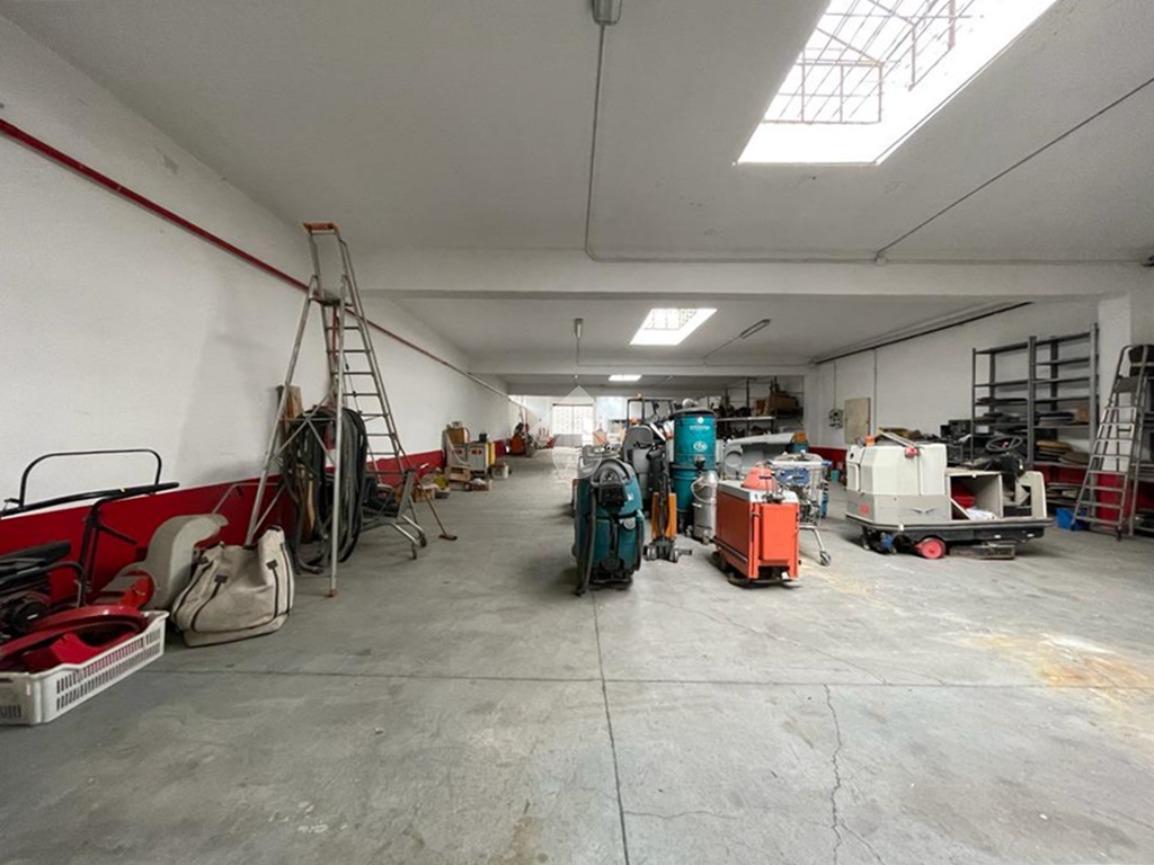 Magazzino in Via Trofarello 23, Torino - Foto 1