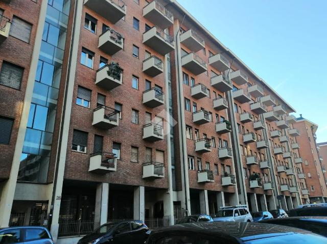 Negozio in Via Millefonti 28, Torino - Foto 1