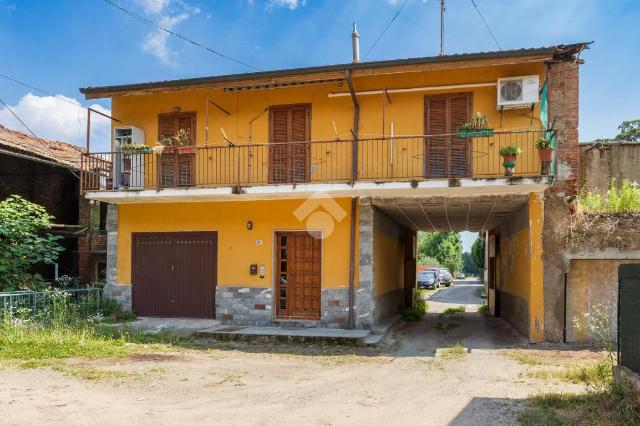 Detached house in Via S. Sebastiano 76, Marnate - Photo 1