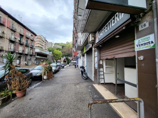 Geschäft in Via Caio Duilio 16, Napoli - Foto 1