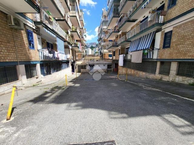 Magazzino in Cupa Canzanella Vecchia 4, Napoli - Foto 1