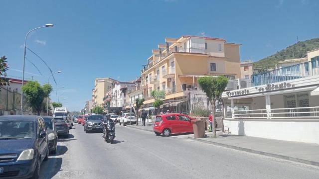 Geschäft in Via Miliscola 368, Pozzuoli - Foto 1