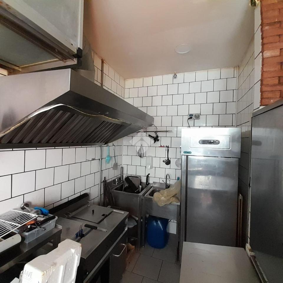 Negozio in Via Luigi Tansillo 36, Napoli, {3} - Foto 2
