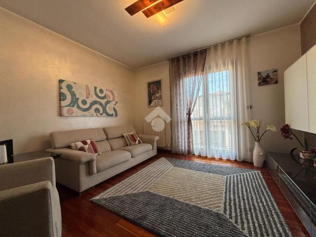 4-room flat in Via San Rocco 10, None - Photo 1